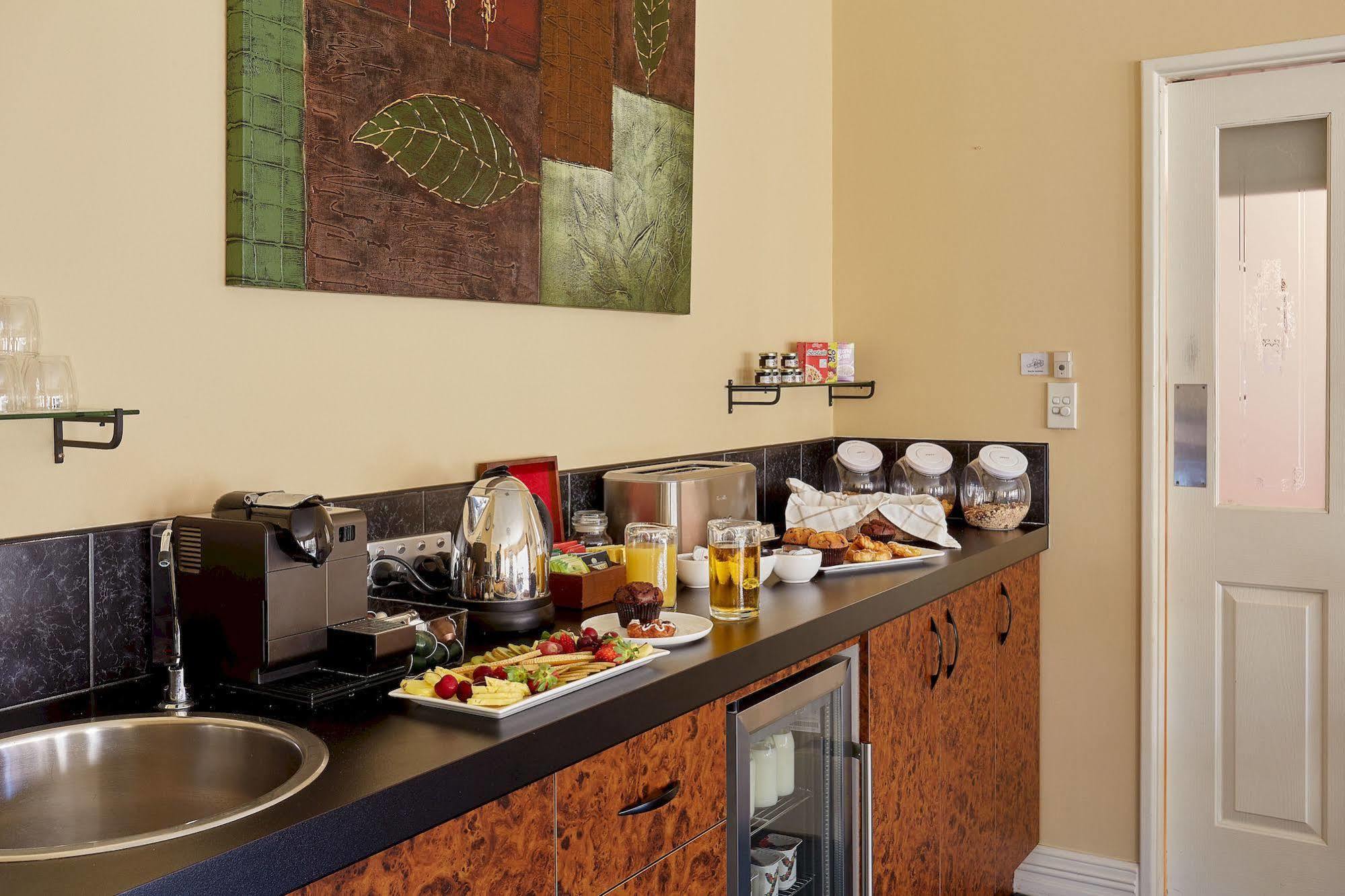 เดอแฮมลอดจ์เบดแอนด์เบรคฟาส Bed & Breakfast เพิร์ท ภายนอก รูปภาพ